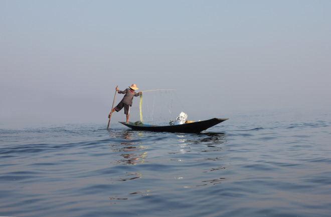Inle Lake, leg-rowing fisherman