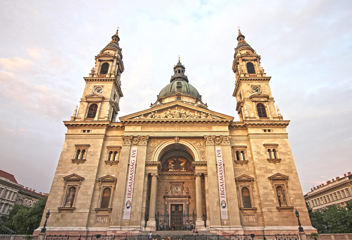 Stephan's Basilica - How to explore Budapest in 3 days.