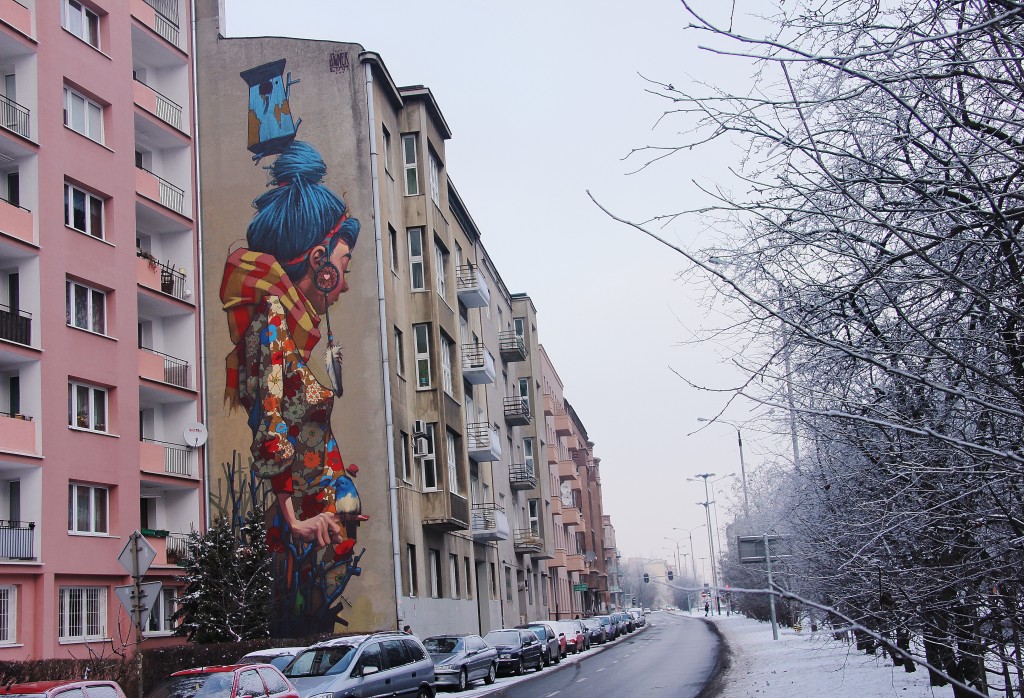 Lodz Street art, girl, graffiti, flats, Sainer