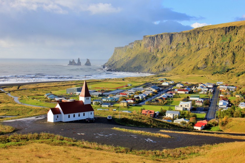 Road trip to Vik in South Iceland - see travel itinerary