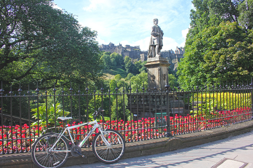Visit Edinburgh, one of the most romantic cities in Europe