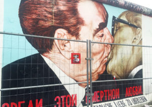 Visit the East Side Gallery in Berlin - Travel itinerary