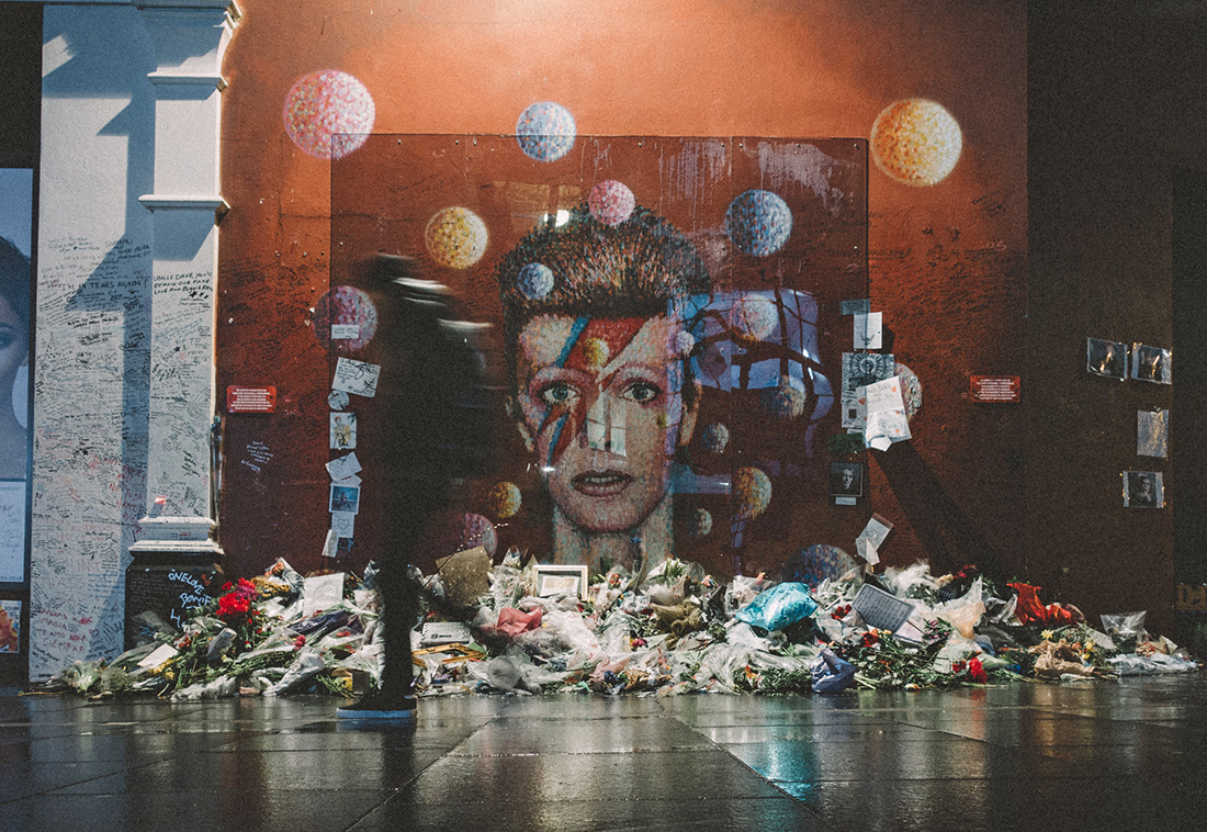 David Bowie wall mural in Brixton - an art lover's guide to London
