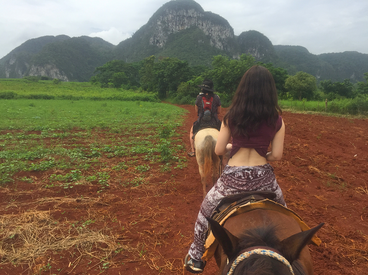 Horseback riding in Vinales, Cuba - information guide