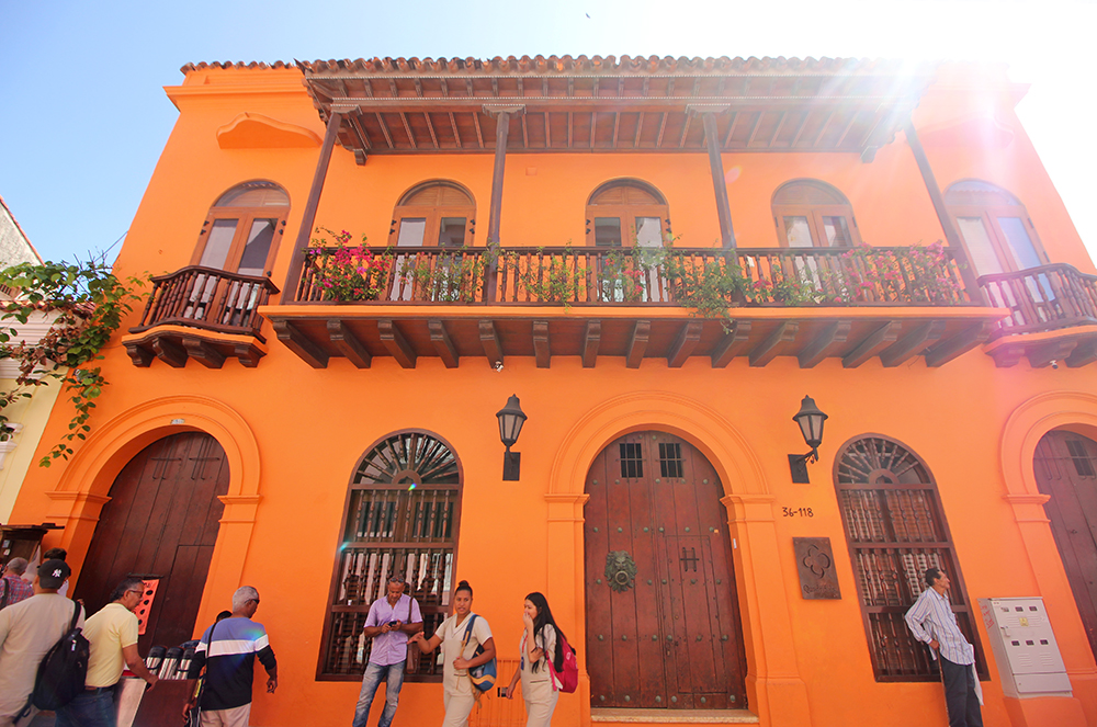 Colourful buildings and the ornate doors of Cartagena, Colombia