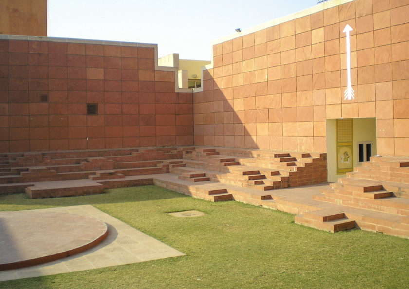 Jawahar Kala Kendra art centre in Jaipur, Indian architecture
