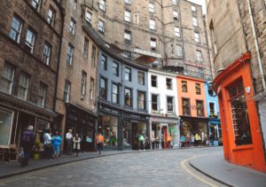 Victoria Street in Edinburgh - attractions