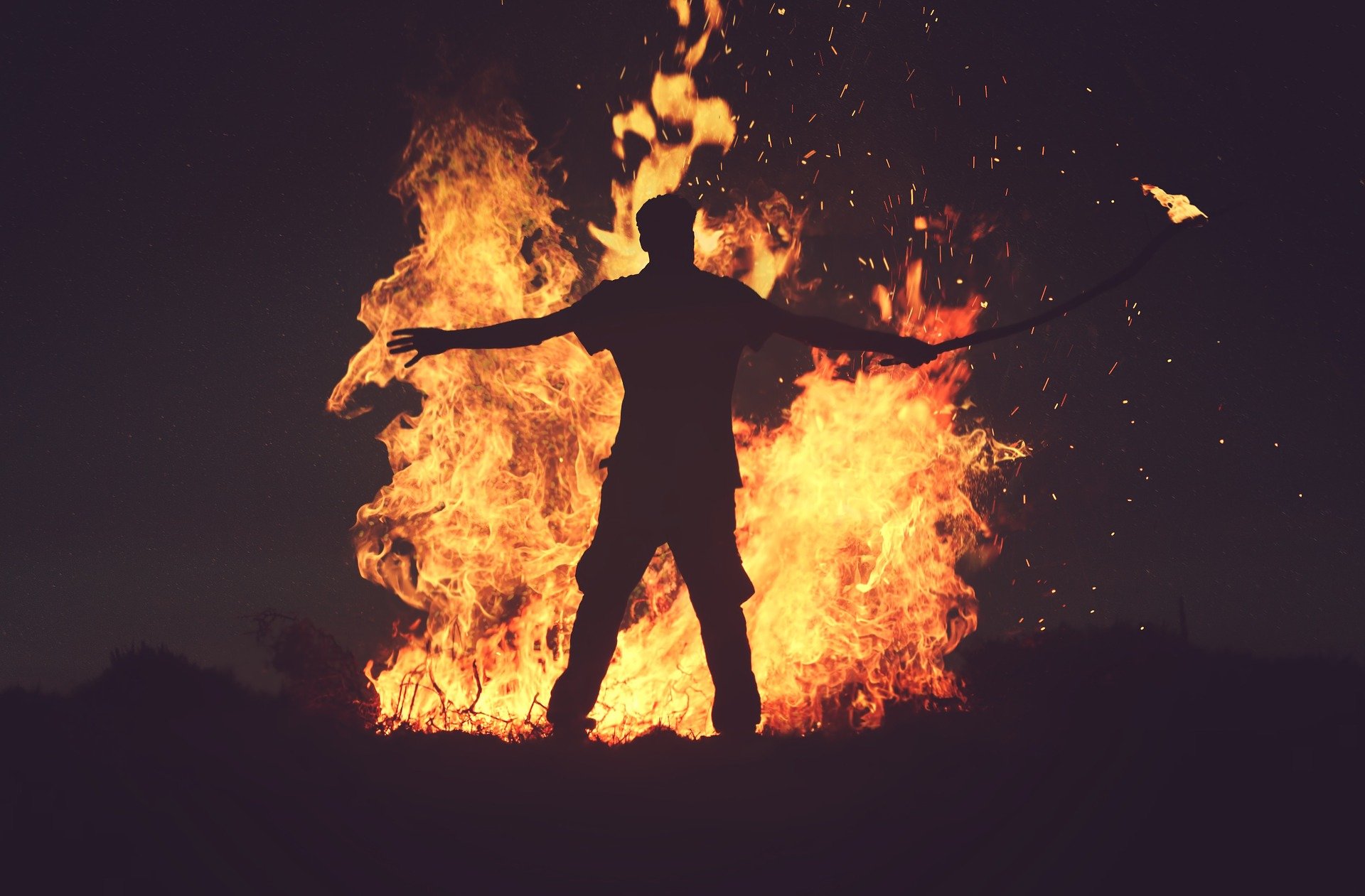 The Dramatic Story Behind Guy Fawkes and Bonfire Night
